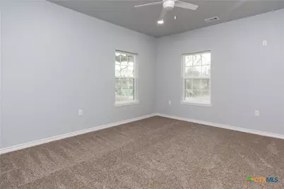 917 S 19th Street, Temple, TX 76504 - Photo 8