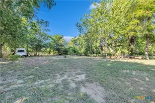 1001 W 8th St, Cameron, TX 76520 - Photo 20