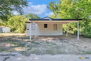 1001 W 8th St, Cameron, TX 76520 - Photo 2