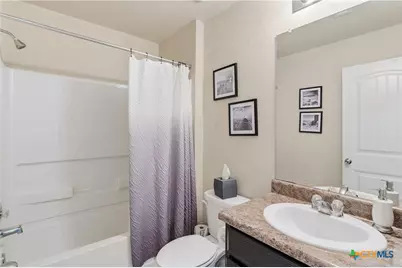 1321 W Nolte Farms Road, Seguin, TX 78155 - Photo 16