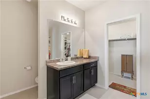 1321 W Nolte Farms Rd, Seguin, TX 78155 - Photo 18