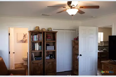 8652 State Highway 111 W, Yoakum, TX 77995 - Photo 18