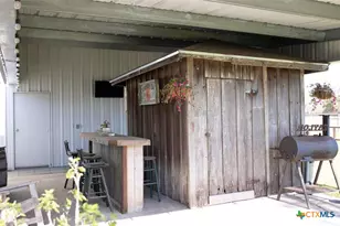 8652 State Hwy 111 W, Yoakum, TX 77995 - Photo 22