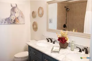 8652 State Hwy 111 W, Yoakum, TX 77995 - Photo 20