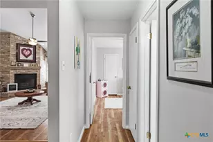 3744 Hunters Glen, Schertz, TX 78108 - Photo 10