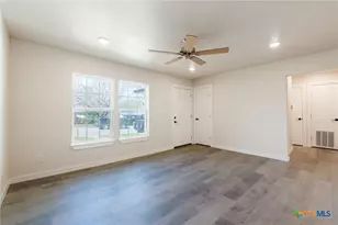 44 Sue Ann Dr, Lampasas, TX 76550 - Photo 4