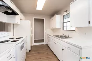 2404 Hidden Hill Dr, Killeen, TX 76543 - Photo 6