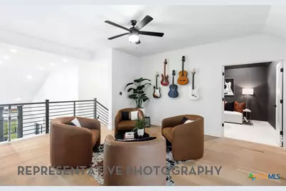 9305 Breeze Hill Drive, Austin, TX 78744 - Photo 32