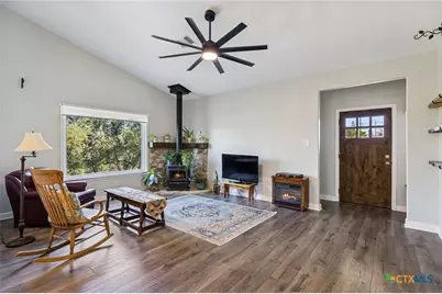 515 Valley Ridge, Canyon Lake, TX 78133 - Photo 6