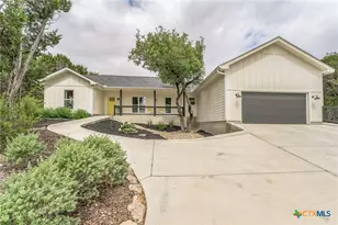 1174 Desiree St, Canyon Lake, TX 78133 - Photo 8