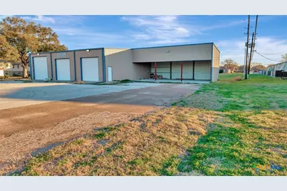 3102 Sam Houston Drive, Victoria, TX 77904 - Photo 6