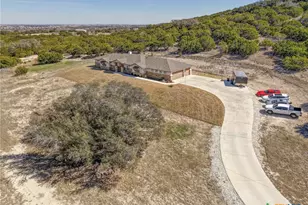 2807 Grimes Crossing Rd, Copperas Cove, TX 76522 - Photo 2