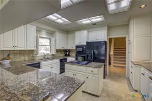 2317 Waterford Grace, New Braunfels, TX 78130 - Photo 10