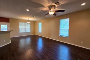 1492 Jordan Crossing, New Braunfels, TX 78130 - Photo 4