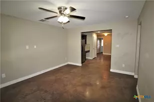 1017 S 9th St, Copperas Cove, TX 76522 - Photo 2