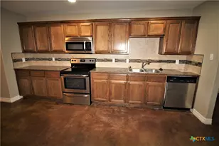 1017 S 9th St, Copperas Cove, TX 76522 - Photo 6