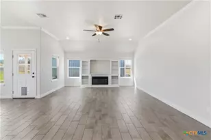 144 Ski Plex Dr, Seguin, TX 78155 - Photo 8