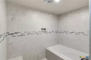 144 Ski Plex Dr, Seguin, TX 78155 - Photo 30