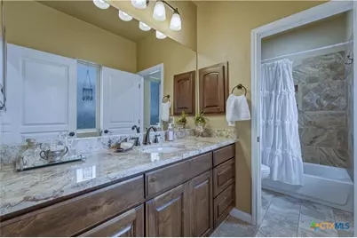 203 Champions Boulevard, La Vernia, TX 78121 - Photo 30