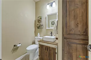 203 Champions Blvd, La Vernia, TX 78121 - Photo 28