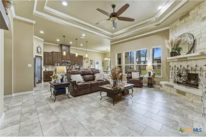 203 Champions Boulevard, La Vernia, TX 78121 - Photo 20