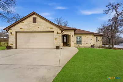 203 Champions Boulevard, La Vernia, TX 78121 - Photo 2