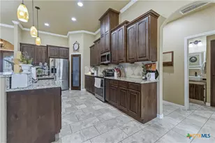 203 Champions Blvd, La Vernia, TX 78121 - Photo 16