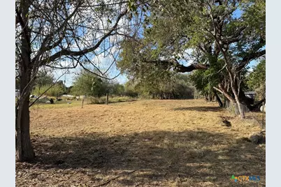 114 Milligan Street, Cuero, TX 77954 - Photo 1