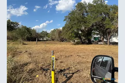 114 Milligan Street, Cuero, TX 77954 - Photo 2