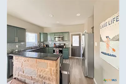 1009 Eagle Flight Drive, Canyon Lake, TX 78133 - Photo 18