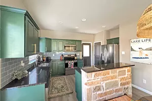 1009 Eagle Flight Dr, Canyon Lake, TX 78133 - Photo 16