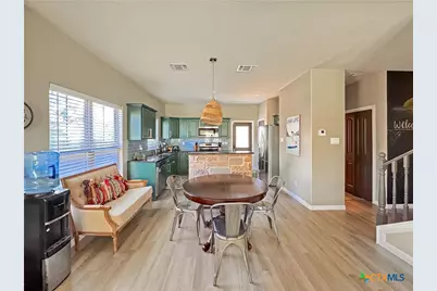 1009 Eagle Flight Drive, Canyon Lake, TX 78133 - Photo 10