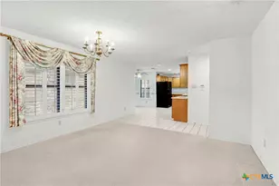 738 Cedar Pkwy, Seguin, TX 78155 - Photo 16