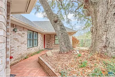 738 Cedar Parkway, Seguin, TX 78155 - Photo 2