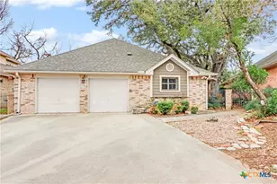 738 Cedar Pkwy, Seguin, TX 78155 - Photo 1