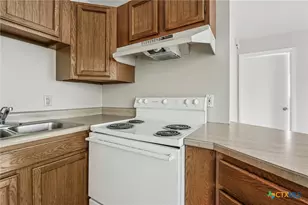 1634 Post Rd, San Marcos, TX 78666 - Photo 8