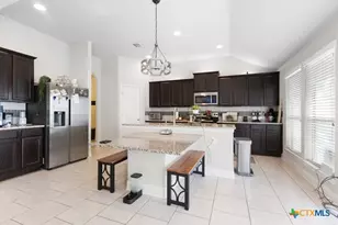 105 Grand View, Floresville, TX 78114 - Photo 10