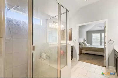 105 Grand View, Floresville, TX 78114 - Photo 16