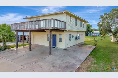 1106 W Jefferson Avenue, Port O'Connor, TX 77982 - Photo 4
