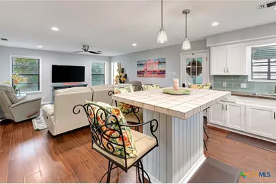 1106 W Jefferson Avenue, Port O'Connor, TX 77982 - Photo 12