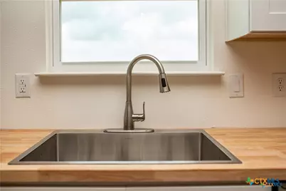 177 Powderhorn Lane, Port Lavaca, TX 77979 - Photo 16