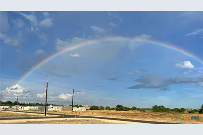 124 Galle Estates Circle, Kingsbury, TX 78638 - Photo 4