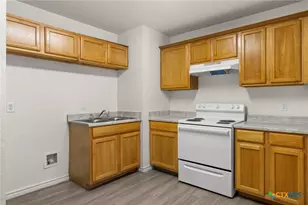 115 N 20th St, Temple, TX 76501 - Photo 4