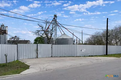 1621 W Main Street, Port Lavaca, TX 77979 - Photo 14