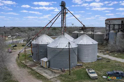 1621 W Main Street, Port Lavaca, TX 77979 - Photo 8