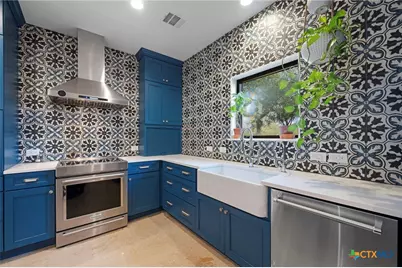 2870 Rebecca Creek Road, Canyon Lake, TX 78133 - Photo 6