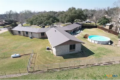 903 Hoover, Cameron, TX 76520 - Photo 6