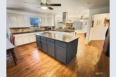 903 Hoover, Cameron, TX 76520 - Photo 8
