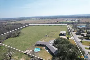 903 Hoover, Cameron, TX 76520 - Photo 2