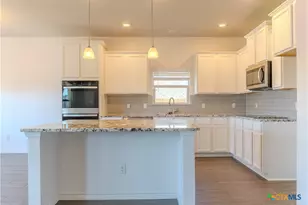 5748 St Charles Dr, Belton, TX 76513 - Photo 12